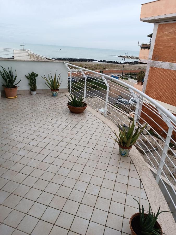 Armareaoverseassuites 菲乌米奇诺 外观 照片